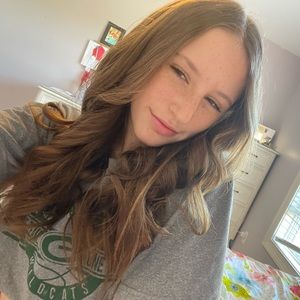 Meet your Posher, Ellie